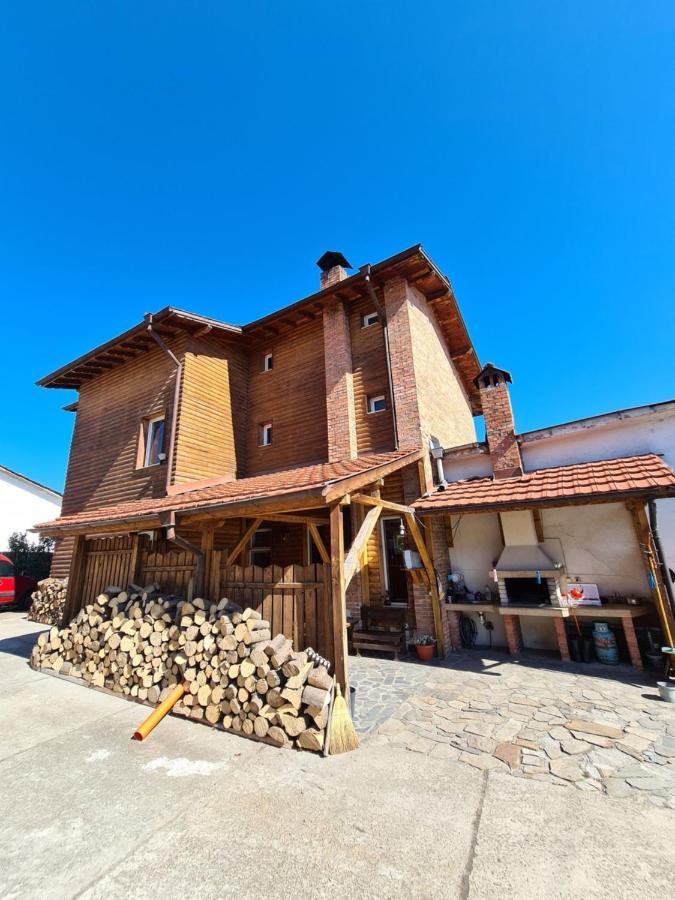 Villa Mura 拉兹洛格 外观 照片